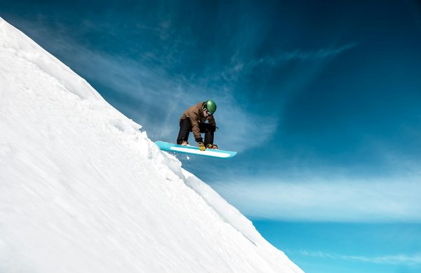 Quels sont les meilleurs spots pour faire du snowboard dans les montagnes rocheuses canadiennes?